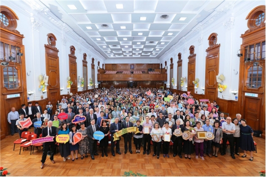 去香港留學(xué)要多少GPA，香港的大學(xué)對GPA要求是多少？