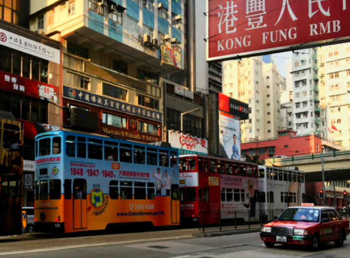 在香港讀大學(xué)需要多少花費(fèi)呢？